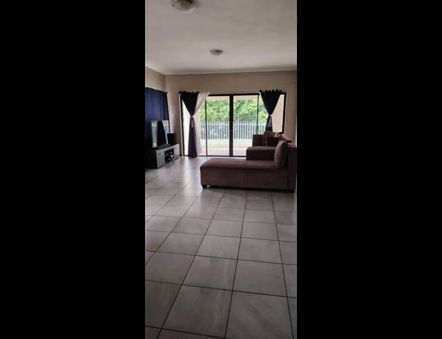 3 BEDROOM PROPERTY TO RENT IN BLUFF